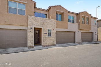 753 Beauchamp Dr #102, Gilbert, AZ 85297