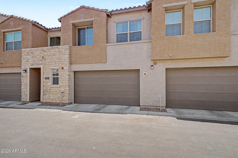 753 E Beauchamp Dr #102, Gilbert, AZ 85297