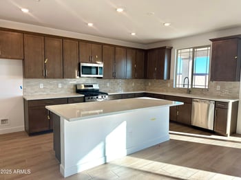 753 Sparrow Dr, Queen Creek, AZ 85140