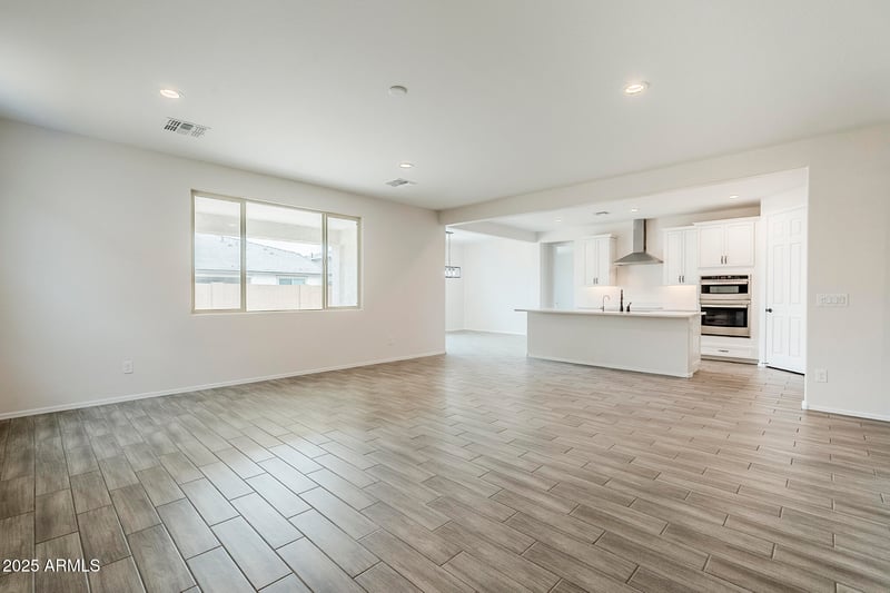 7531 Odeum Ln, Phoenix, AZ 85043