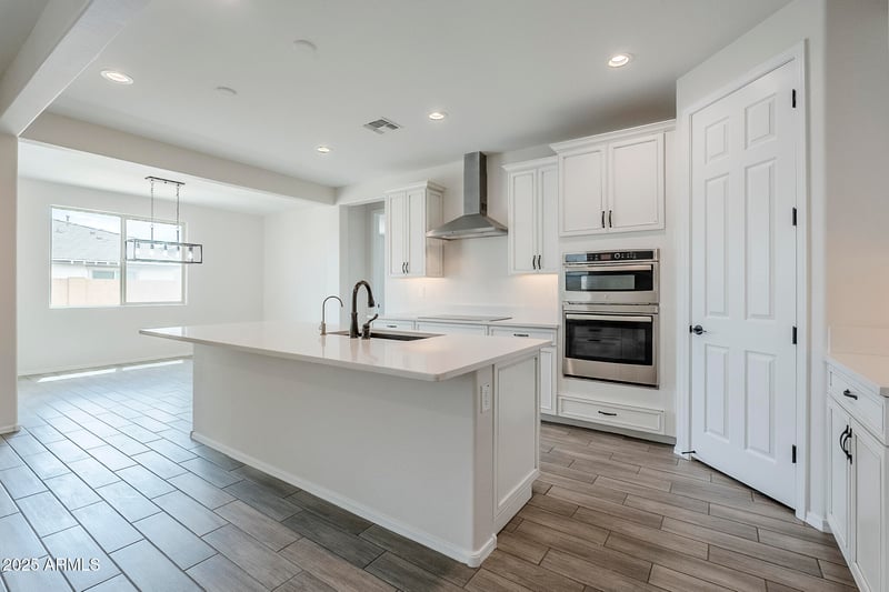 7531 Odeum Ln, Phoenix, AZ 85043