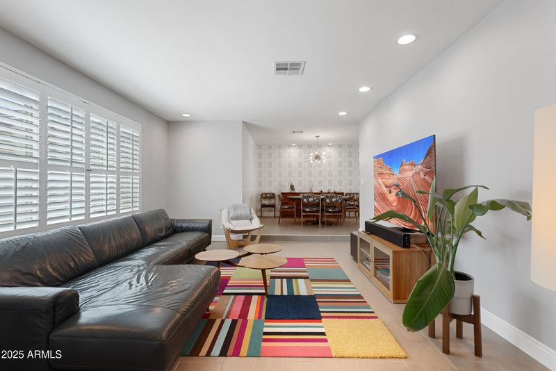 7533 N 8th St, Phoenix, AZ 85020