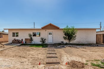 7533 Sheila Ln, Phoenix, AZ 85033