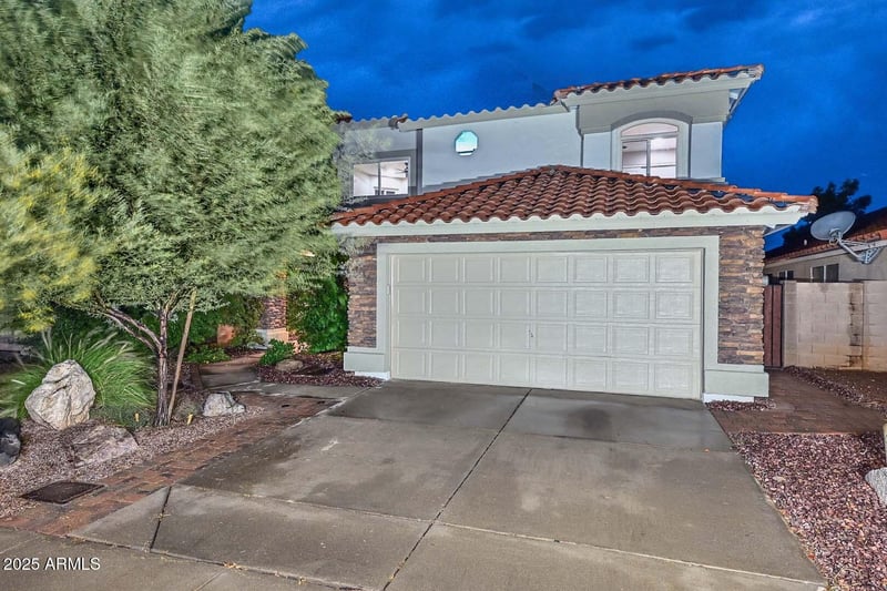 7535 Kimberly Way, Glendale, AZ 85308