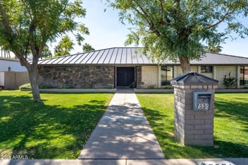 7536 10th St, Phoenix, AZ 85020