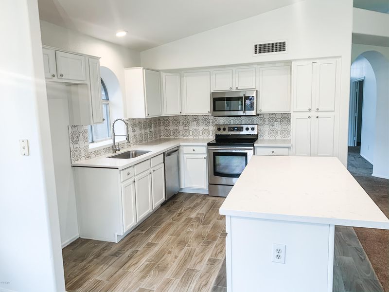 7536 E Keats Ave, Mesa, AZ 85209