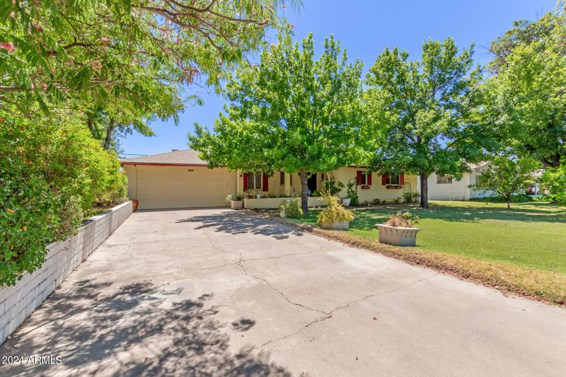 7537 N 18th Ave, Phoenix, AZ 85021