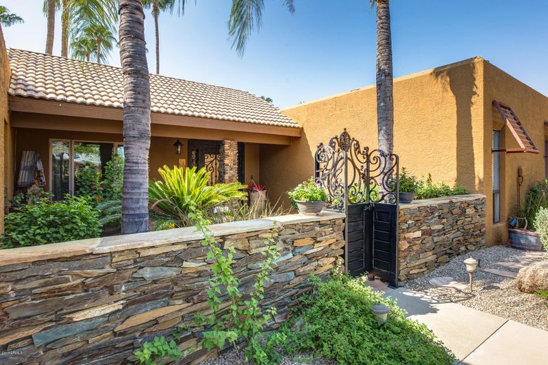 7537 W Wagoner Rd, Glendale, AZ 85308