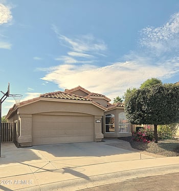 7537 Wescott Dr, Glendale, AZ 85308