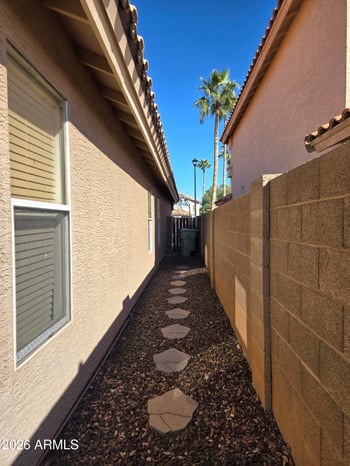 7537 Wescott Dr, Glendale, AZ 85308