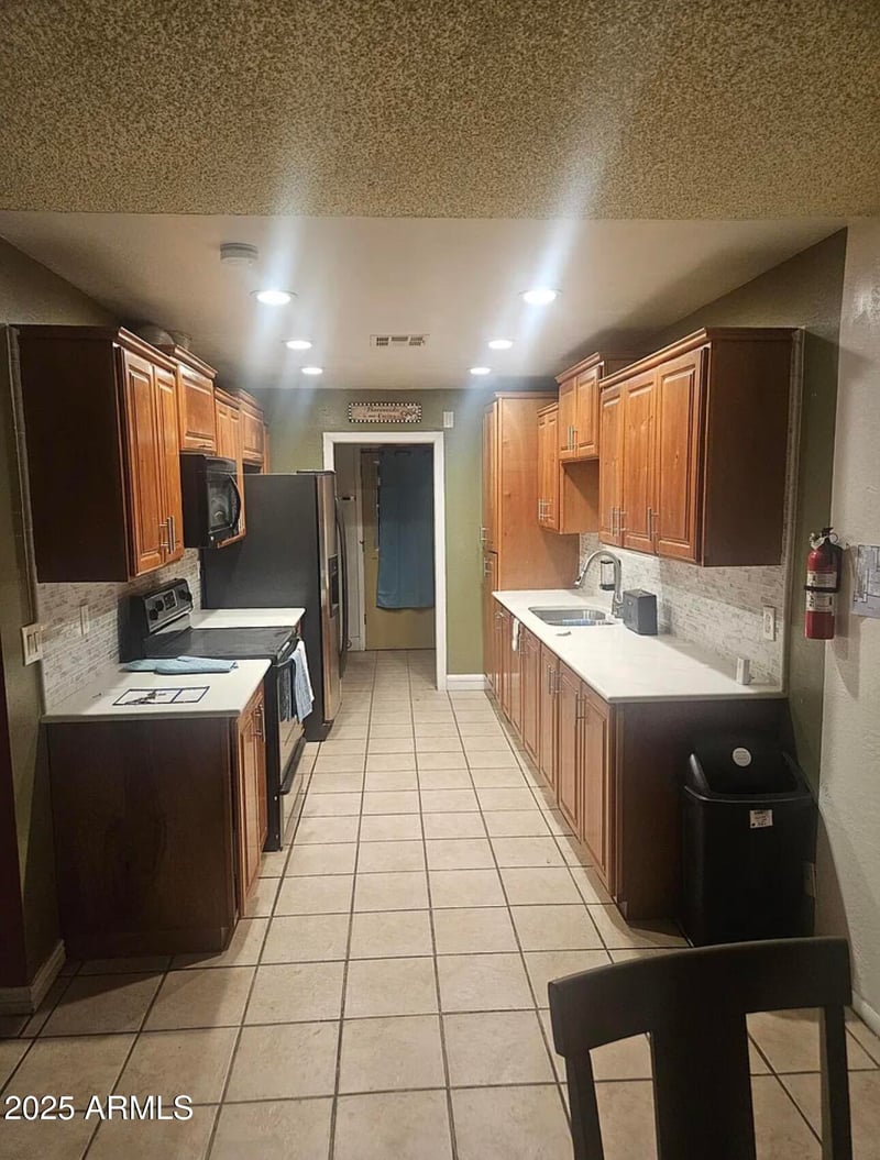7539 Glenrosa Ave, Phoenix, AZ 85033