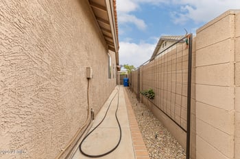 7539 Wood St, Phoenix, AZ 85043