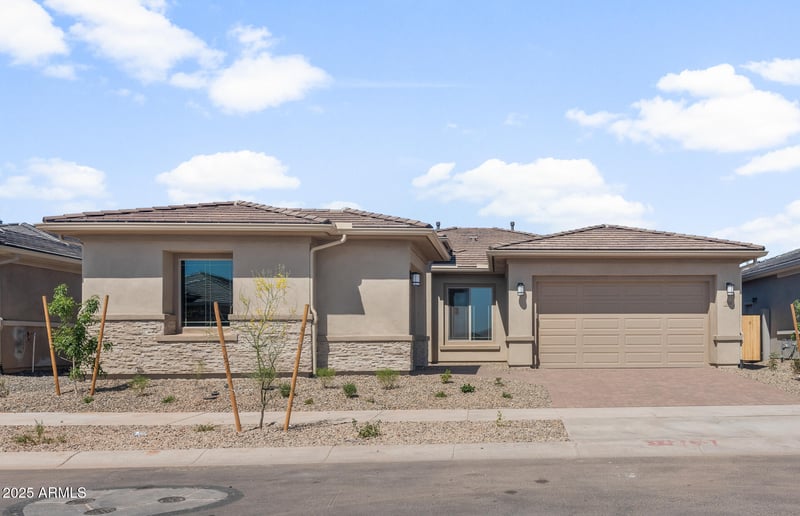 754 Flatiron Trl, Apache Junction, AZ 85120