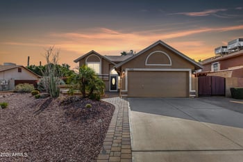 7543 Surrey Ave, Peoria, AZ 85381