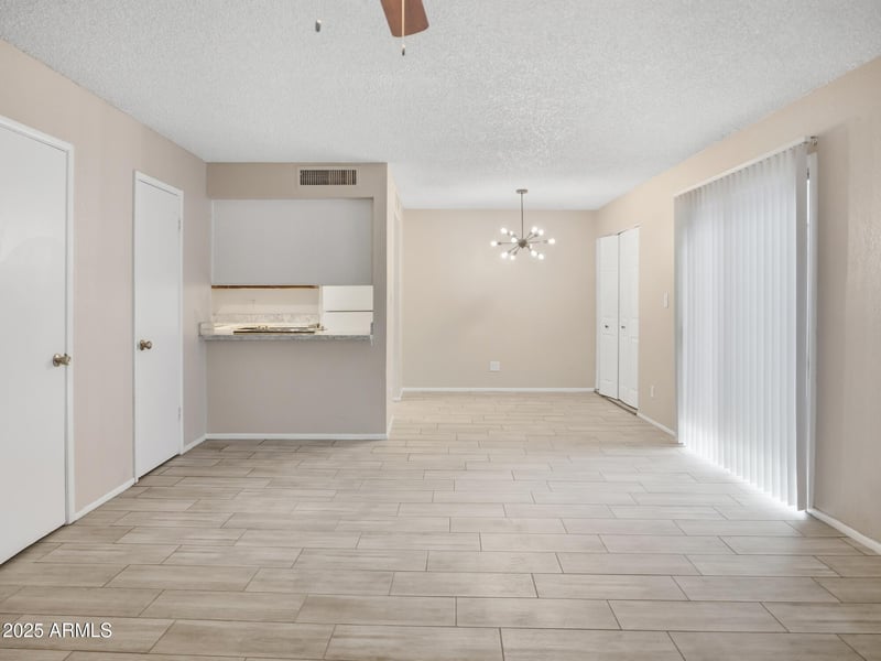 7545 47th Dr, Glendale, AZ 85301