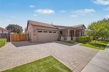 7545 E Posada Ave, Mesa, AZ 85212