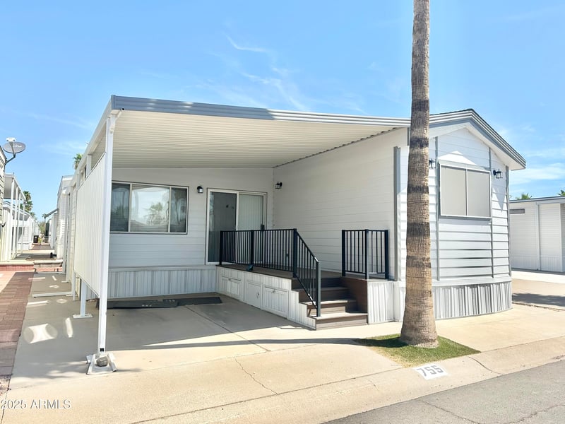 755 Diamond Dr, Apache Junction, AZ 85119