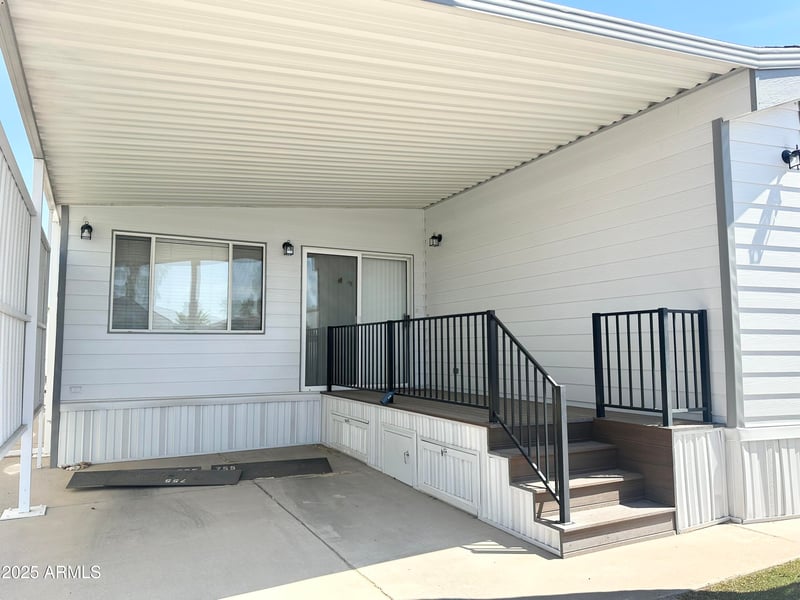 755 Diamond Dr, Apache Junction, AZ 85119