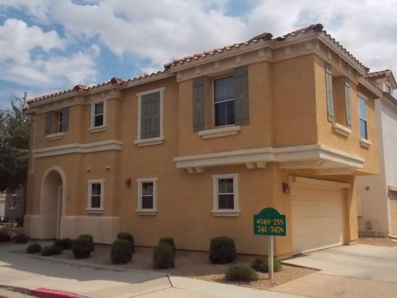 755 N Port Dr, Gilbert, AZ 85233