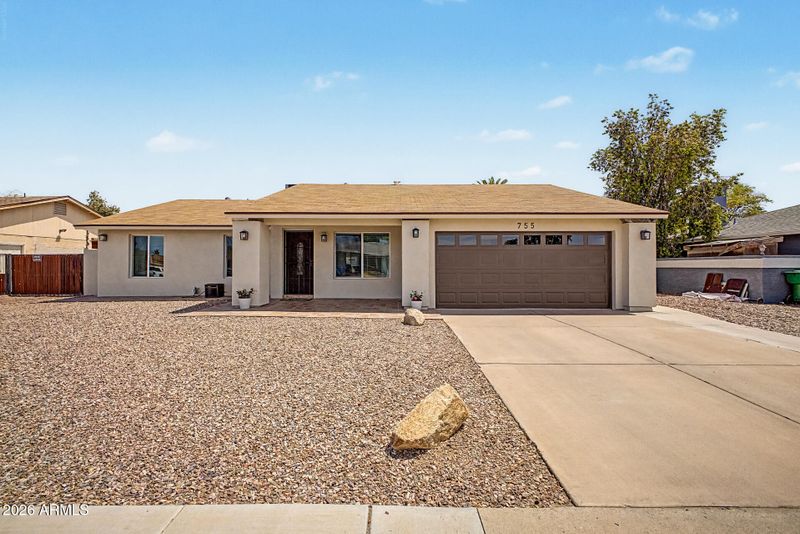 755 W Laguna Azul Ave, Mesa, AZ 85210
