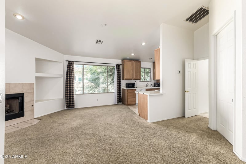 7550 Earll Dr #74, Scottsdale, AZ 85251