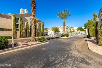 7550 Earll Dr #74, Scottsdale, AZ 85251