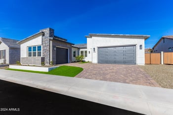 7550 Gelding Dr, Peoria, AZ 85381