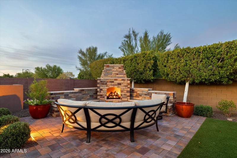 7550 W Questa Dr, Peoria, AZ 85383
