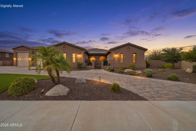 7550 W Questa Dr, Peoria, AZ 85383