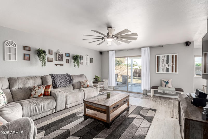 7552 Elena Cir, Mesa, AZ 85208