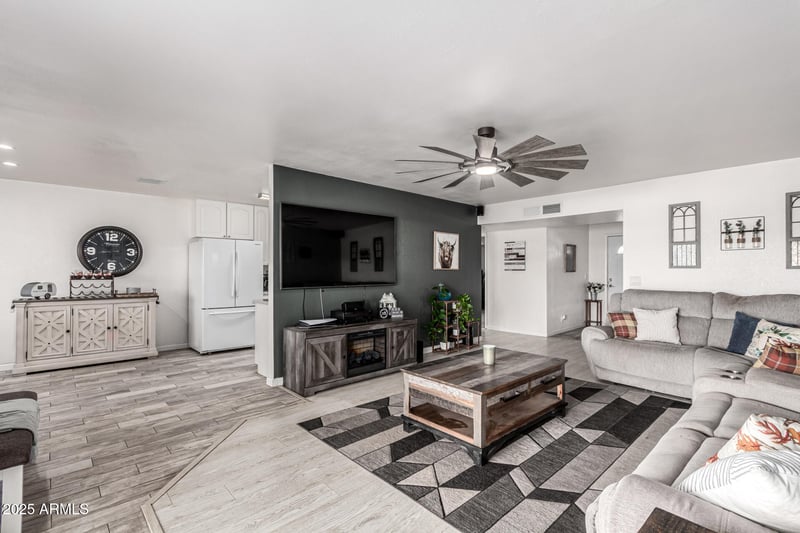 7552 Elena Cir, Mesa, AZ 85208