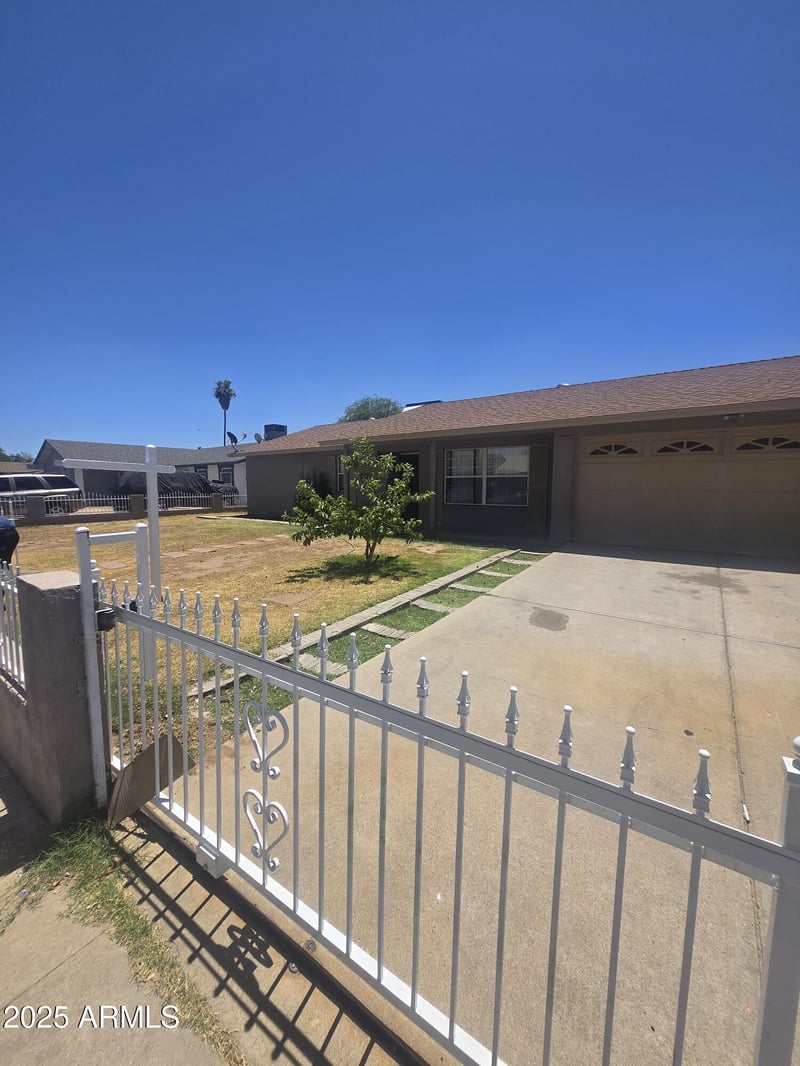 7553 Montecito Ave, Phoenix, AZ 85033