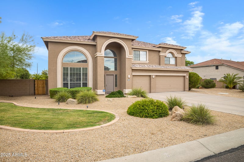 7555 Laurel St, Mesa, AZ 85207
