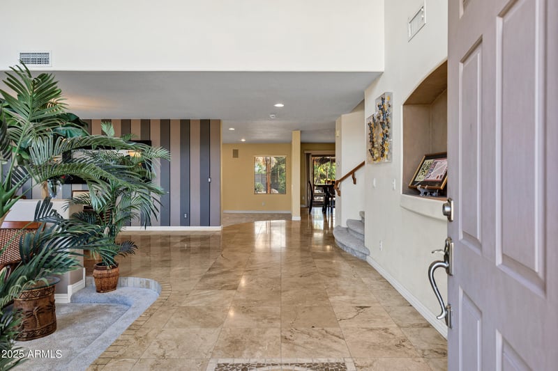 7555 Laurel St, Mesa, AZ 85207