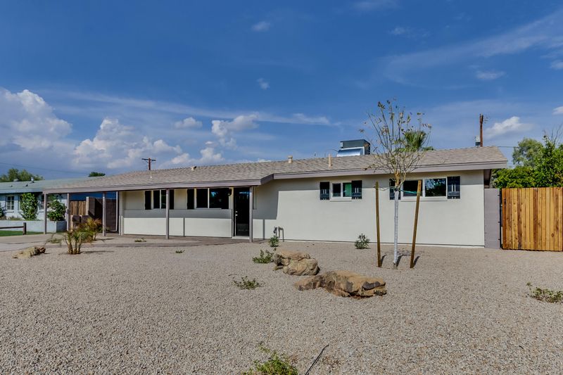 7555 N 16th Dr, Phoenix, AZ 85021