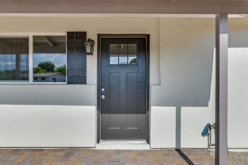 7555 N 16th Dr, Phoenix, AZ 85021
