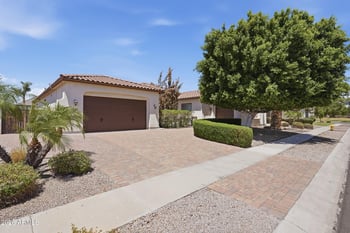 7556 Crystal Rd, Glendale, AZ 85308