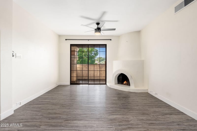 7557 Dreamy Draw Dr #219, Phoenix, AZ 85020