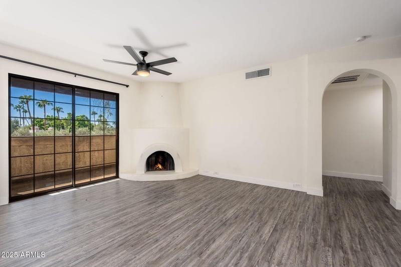 7557 Dreamy Draw Dr #219, Phoenix, AZ 85020