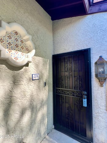 7557 Dreamy Draw Dr #224, Phoenix, AZ 85020