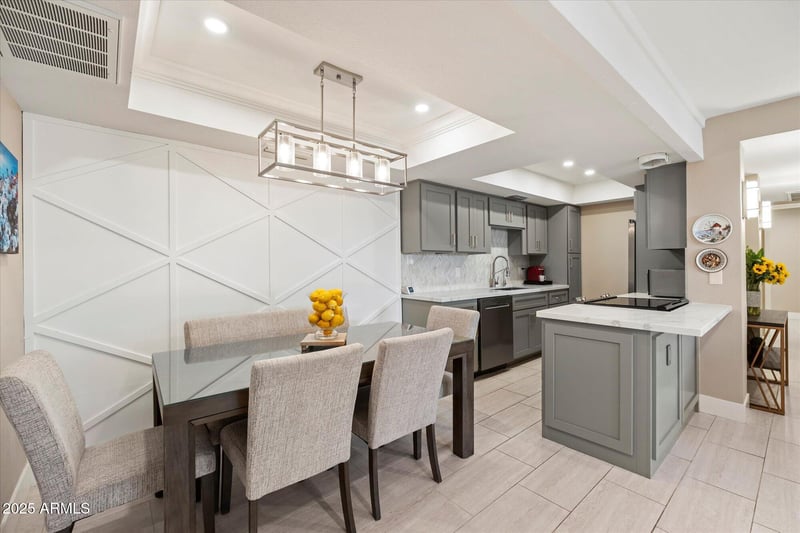 7557 Dreamy Draw Dr #264, Phoenix, AZ 85020