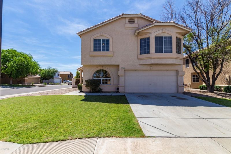 7557 E Navarro Ave, Mesa, AZ 85209