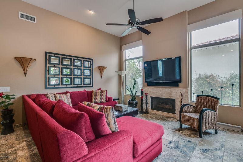 7563 E Tuckey Ln, Scottsdale, AZ 85250