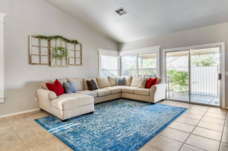 7564 W Jenan Dr, Peoria, AZ 85345