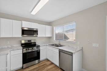 7566 Colter St, Glendale, AZ 85303