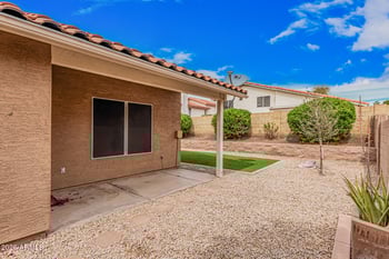 7568 Kerry Ln, Glendale, AZ 85308