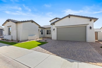 7569 Evans Dr, Peoria, AZ 85381