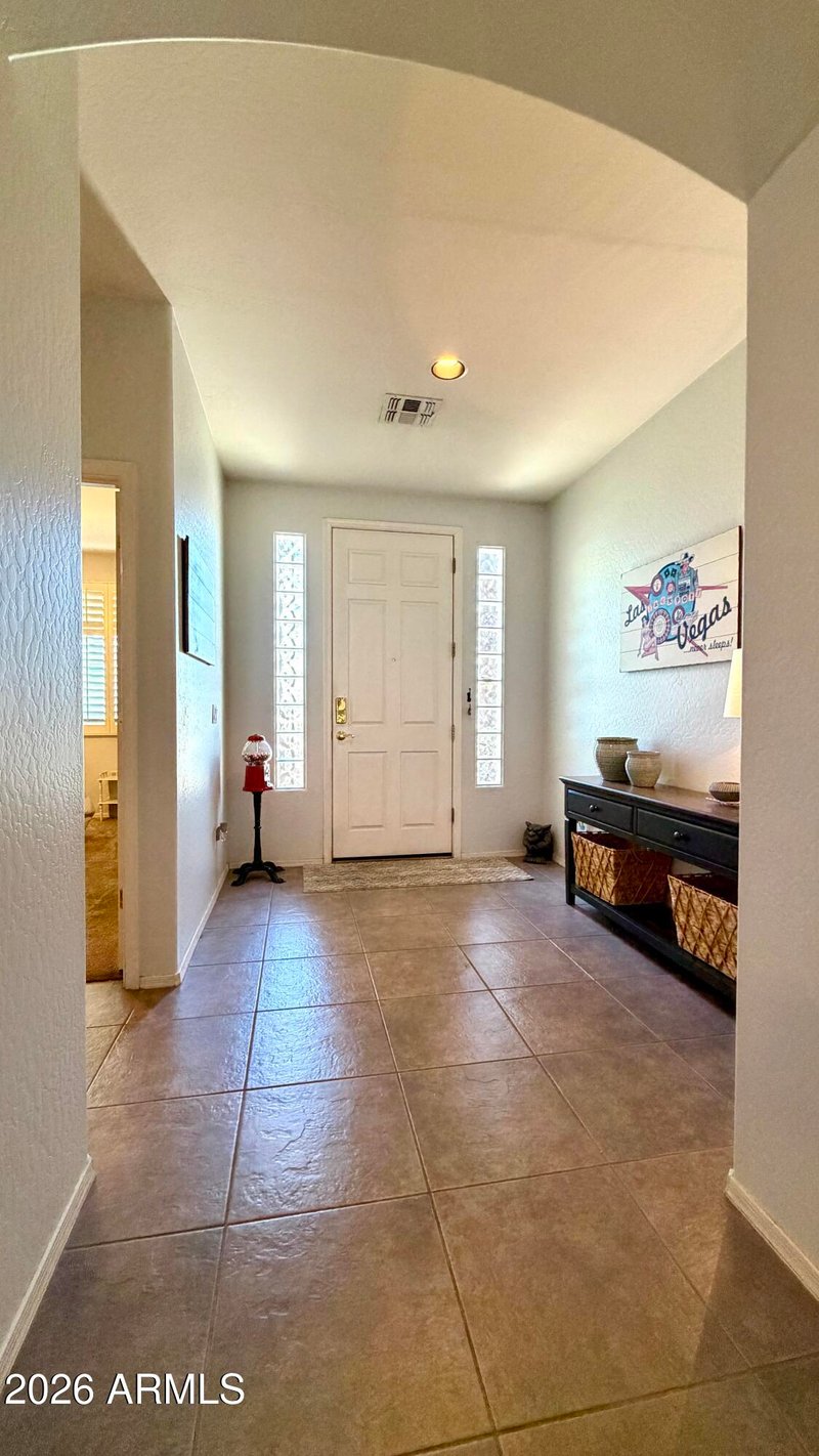 7576 W Betty Elyse Ln, Peoria, AZ 85382