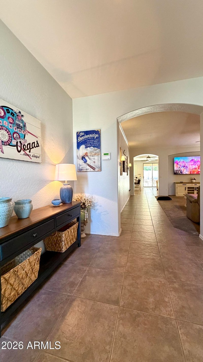 7576 W Betty Elyse Ln, Peoria, AZ 85382