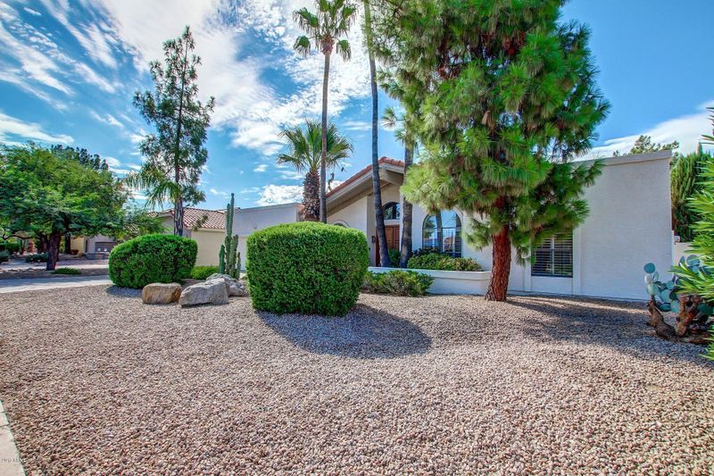 7577 E Windrose Dr, Scottsdale, AZ 85260
